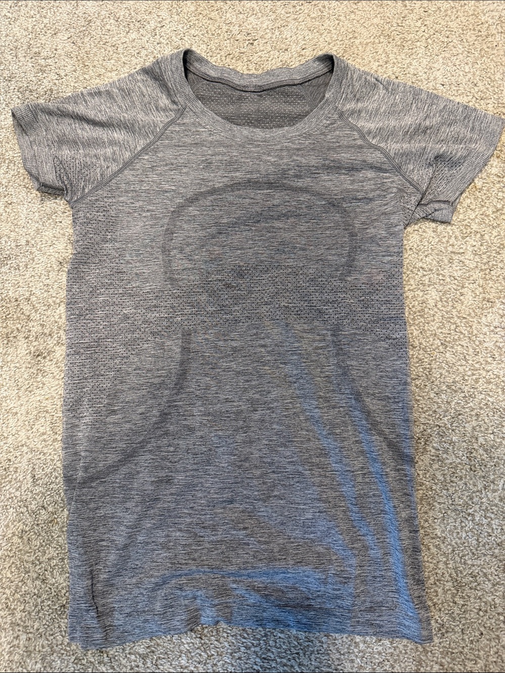 lululemon athletica Women's Short Sleeve Gray Swiftly Tech Tee